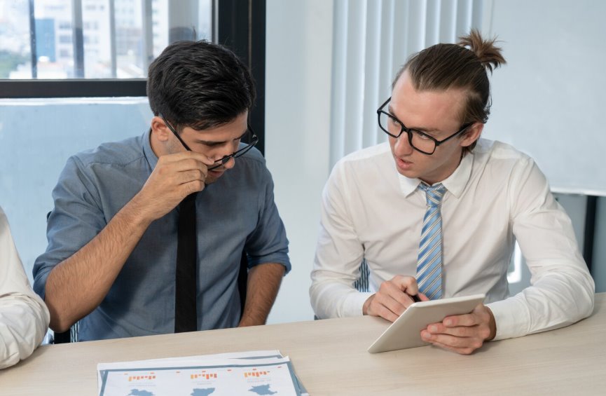 Business consultant resolving online reputation management challenges